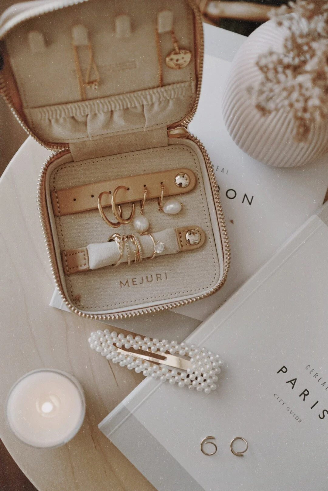 Mejuri Travel Case a Discount C H Y